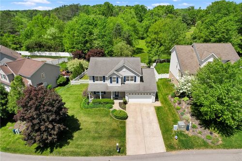 815 Kira Cir, Cranberry Twp, PA, 16066-6391 | Card Image