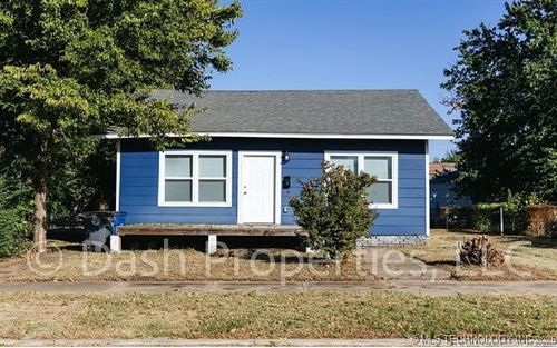 827 S Quaker Ave, Tulsa, OK, 74120-4619 | Card Image