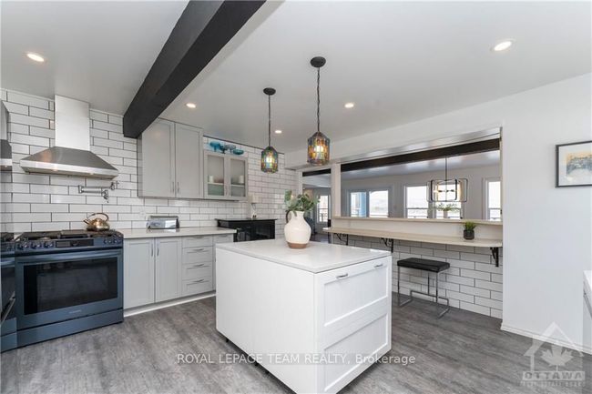 220 Vances Side Rd, House other with 4 bedrooms, 5 bathrooms and 8 parking in Dunrobin ON | Image 15