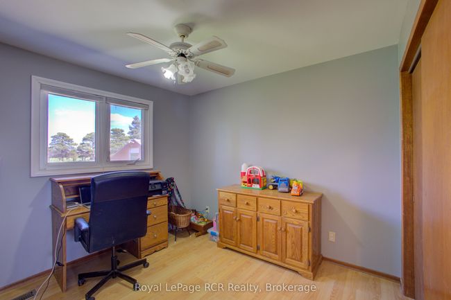 8715 Wellington Rd 7, House other with 4 bedrooms, 2 bathrooms and 10 parking in Palmerston ON | Image 21