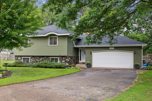 2613 Woodale Dr, Mounds View, MN, 55112-4821 | Card Image