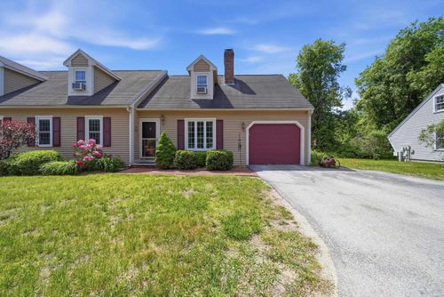 29 Great Brook Rd, Milford, NH, 03055-3300 | Card Image