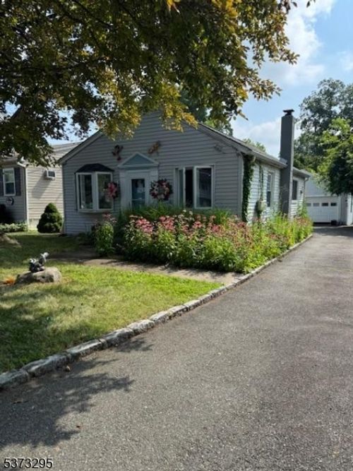 202 Marcella Rd, Parsippany, NJ, 07054-3121 | Card Image