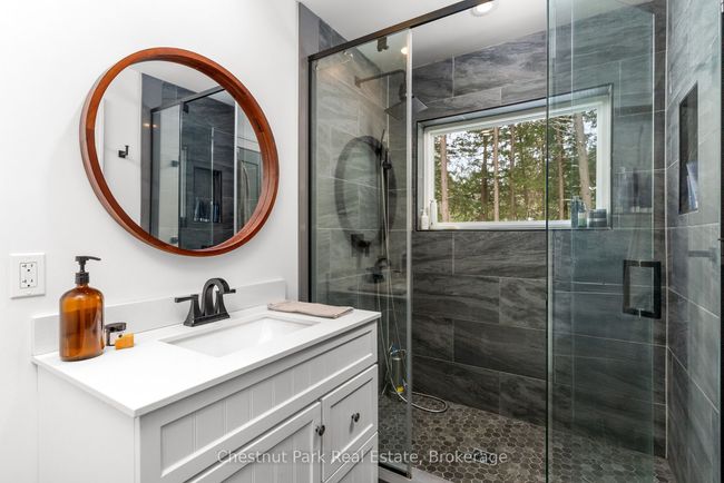 1010 Leonard Lake Rd, House other with 3 bedrooms, 3 bathrooms and 6 parking in Bracebridge ON | Image 21