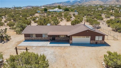 1181 Barkley Ranch Rd, Pinon Hills, CA, 92372 | Card Image