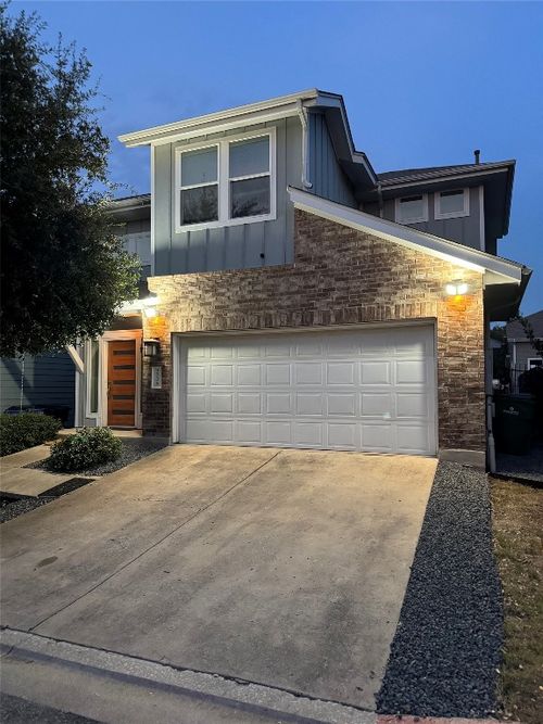 2205 Capulet St, Austin, TX, 78741-6650 | Card Image