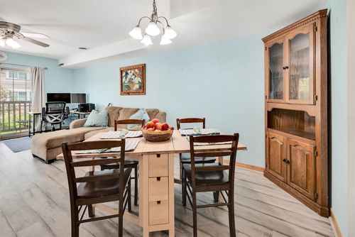 5241-5241 Frisco Court, Middleton, WI, 53562 | Card Image