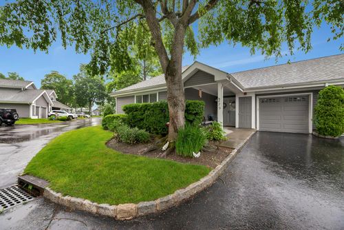 279 Dockside Ct, Moriches, NY, 11955-1701 | Card Image