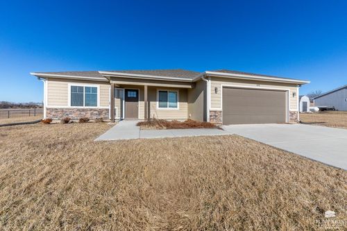 105 W D St, Olsburg, KS, 66520-9678 | Card Image