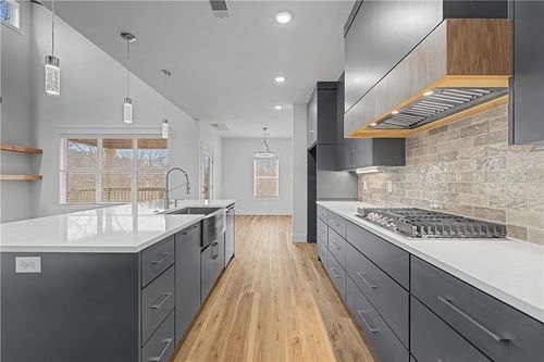 1 Logan Ln, Bella Vista, AR, 72715-4331 | Card Image