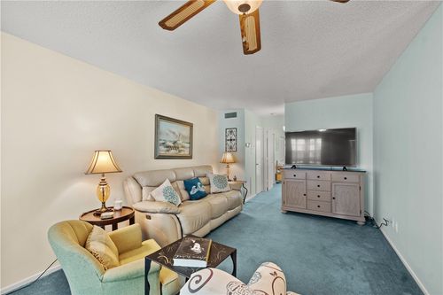 205-36 Vista Gardens Trl, Vero Beach, FL, 32962-0706 | Card Image