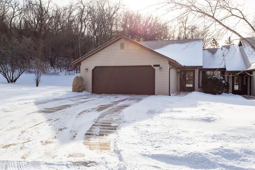 1757 Cobblestone Ct, Red Wing, MN, 55066-2960 | Card Image
