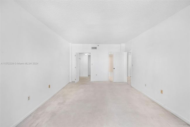 APT-1816 - 540 Brickell Key Dr, Condo with 2 bedrooms, 2 bathrooms and null parking in Miami FL | Image 17