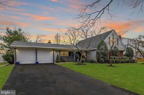 130 Club House Dr, WILLINGBORO, NJ, 08046-3502 | Card Image