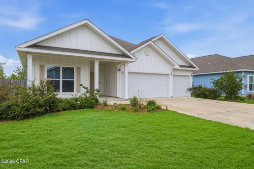 106 Hobson Ave, Crestview, FL, 32539-6767 | Card Image