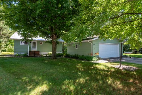 930 N Meadowbrook, White Cloud, MI, 49349-9055 | Card Image