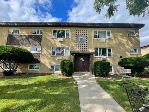 86 W Elizabeth Dr, Addison, IL, 60101-2768 | Card Image
