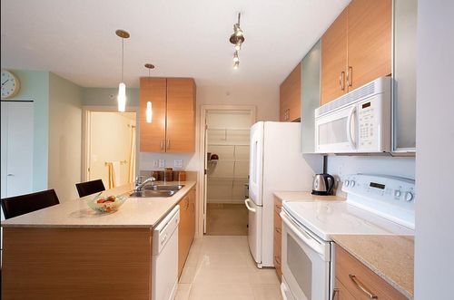 1310-928 Homer St, Vancouver, BC, V6B1T7 | Card Image