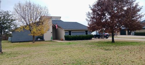 12 Cliff Dr, Mineral Wells, TX, 76067-3301 | Card Image