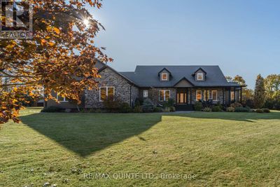 747 Mcfarlane Rd, House other with 6 bedrooms, 3 bathrooms and 13 parking in Shannonville ON | Image 1