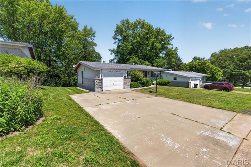 2629 Netherton Drive, St Louis, MO, 63136 | Card Image