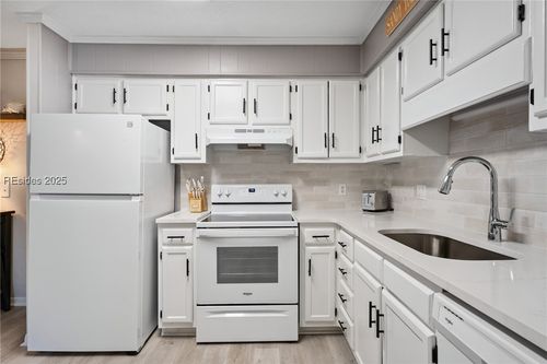 apt-o4-104 Cordillo Pkwy, Hilton Head Island, SC, 29928-7540 | Card Image