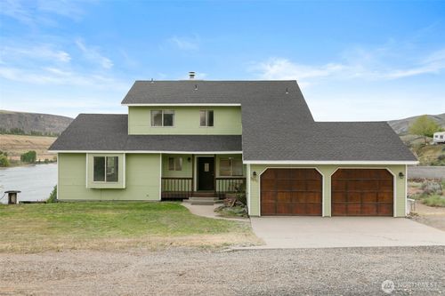 7615 Tarpiscan Rd, Malaga, WA, 98828-9740 | Card Image