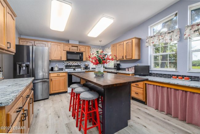 111 Penny Acres Ln, House other with 3 bedrooms, 2 bathrooms and null parking in Welaka FL | Image 9