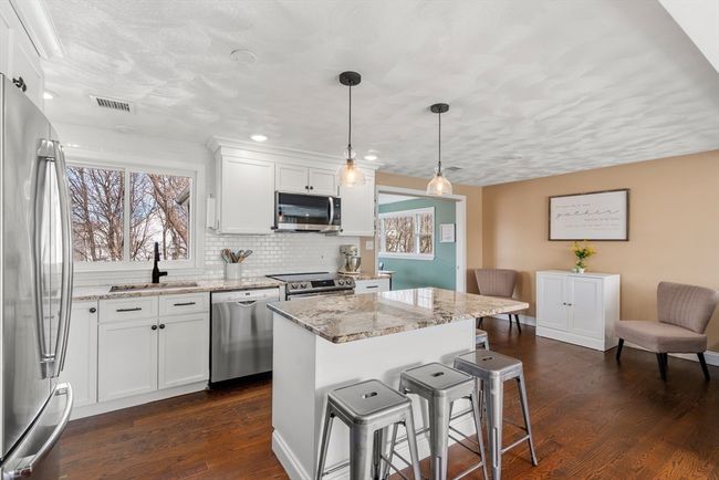 29 Putnam St, House other with 5 bedrooms, 2 bathrooms and 4 parking in Peabody MA | Image 7