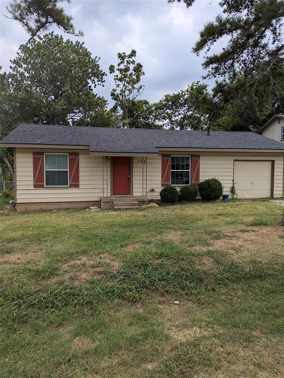 Lakeland Rd, Lake Dallas, TX 75065