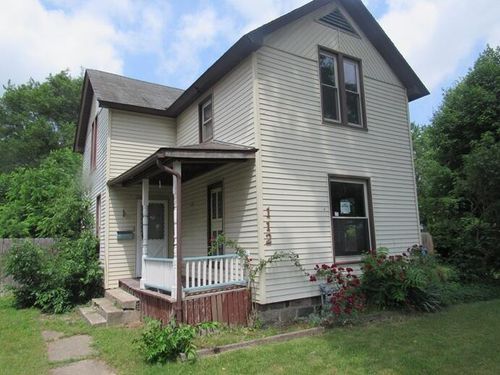 112 N Andrews St, Three Rivers, MI, 49093-2226 | Card Image
