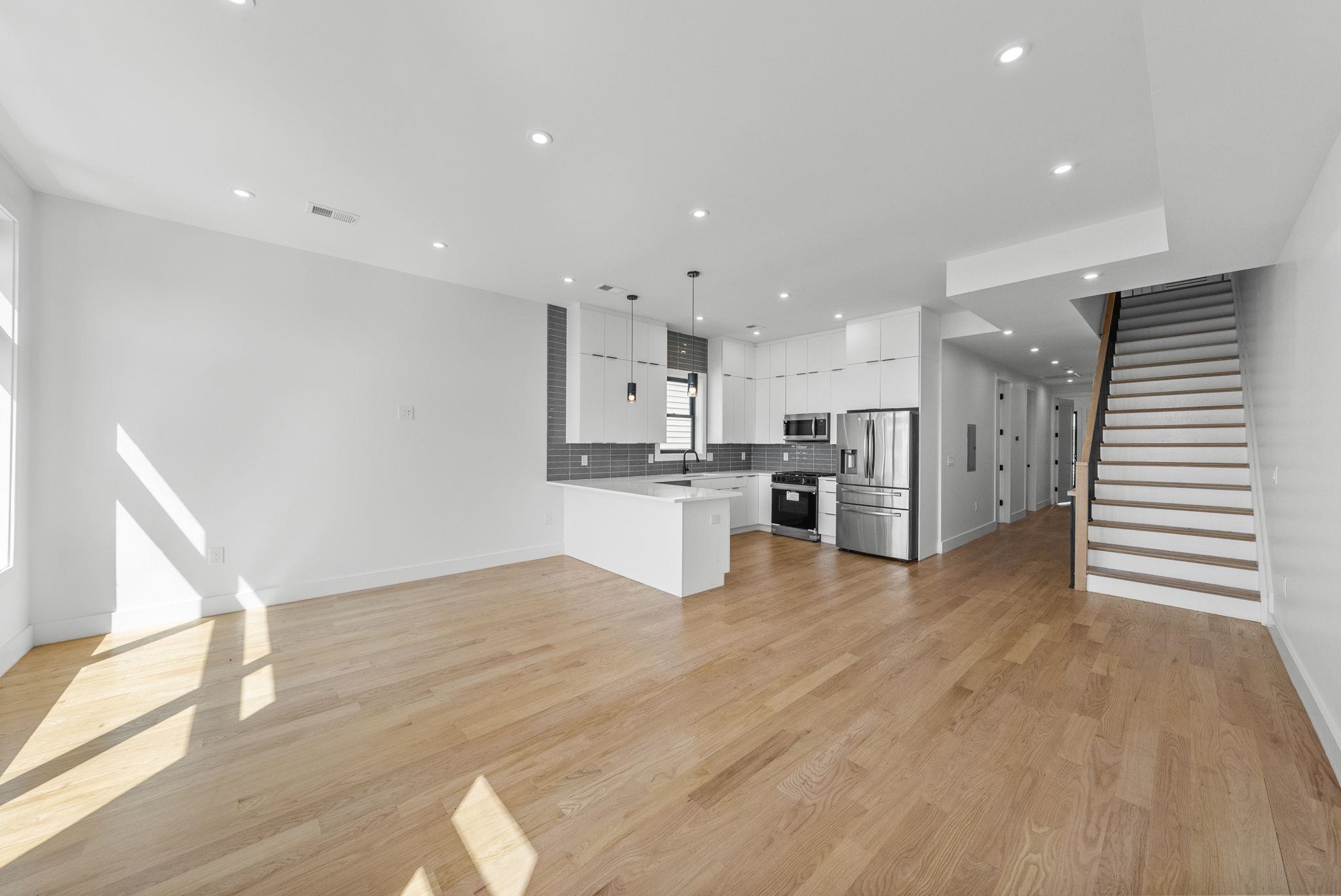 Residential in JC, Heights 3