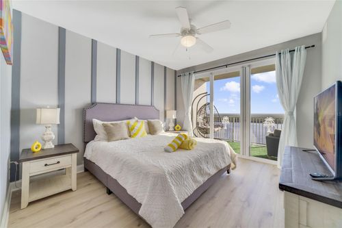 1805-13427 Blue Heron Beach Dr, ORLANDO, FL, 32821-6302 | Card Image