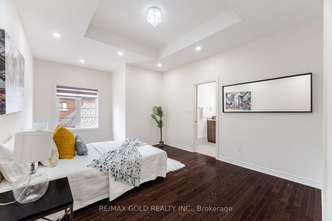 50 Block Rd, House attached with 4 bedrooms, 3 bathrooms and 1 parking in Brampton ON | Image 19