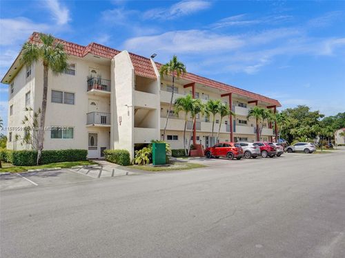 207-411 S Hollybrook Dr, Pembroke Pines, FL, 33025 | Card Image