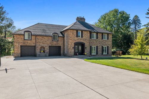 251 Arbuckle Rd, Erie, PA, 16509-3705 | Card Image