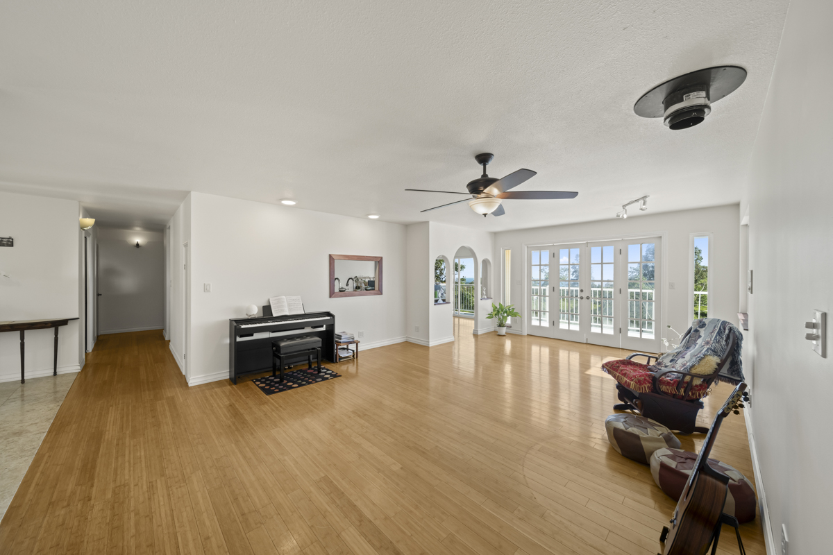 Residential in Hilo 4
