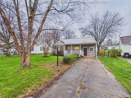 2030 Benedict Cir, Saint Albans, WV, 25177-3858 | Card Image
