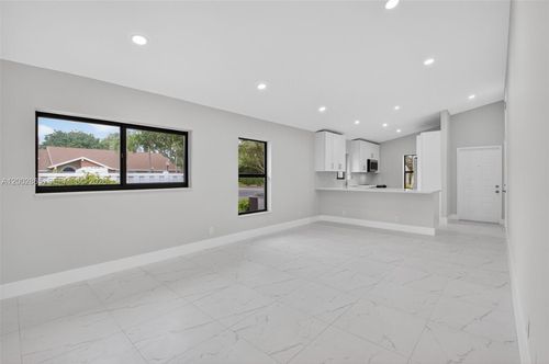8067 Summerbreeze Ln, Boca Raton, FL, 33496-5115 | Card Image