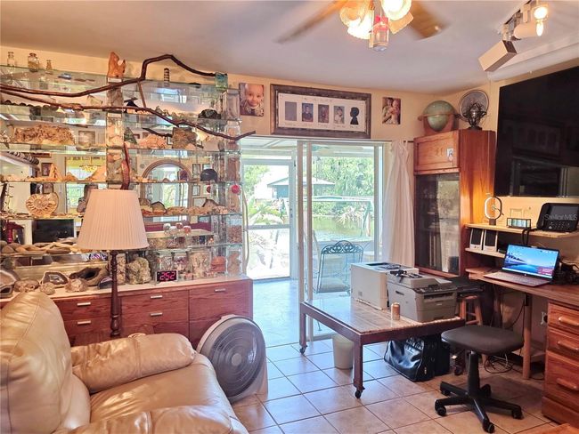 Living Room | Image 15