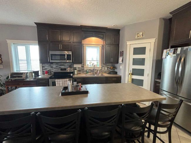 4708 42 Street, Home with 4 bedrooms, 3 bathrooms and 4 parking in Mayerthorpe AB | Image 10