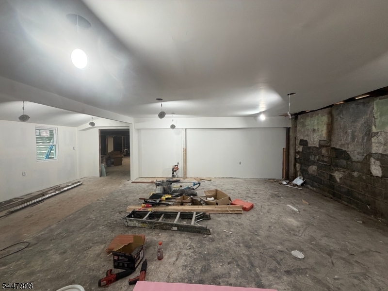 Commercial Lease in North Haledon Boro 3