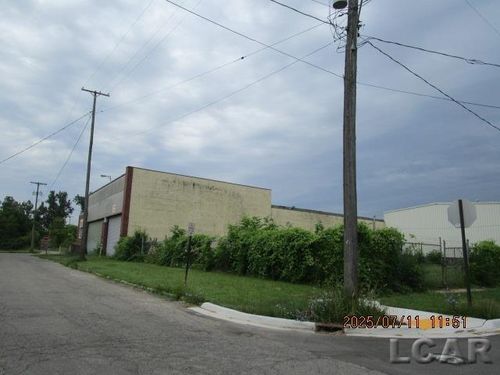 1014 Erie St, Adrian, MI, 49221-3466 | Card Image