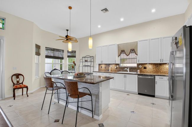 8688 Via Avellino, House other with 3 bedrooms, 3 bathrooms and null parking in Lake Worth FL | Image 18