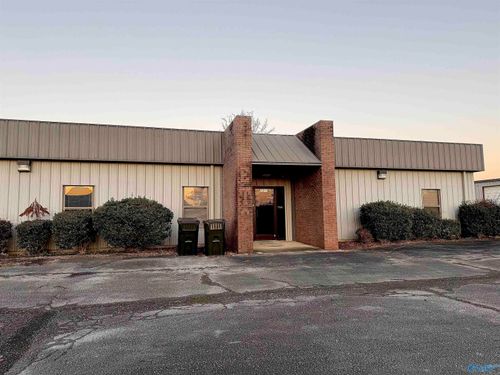 7255 Highway 431 S, Owens Cross Roads, AL, 35763-9237 | Card Image