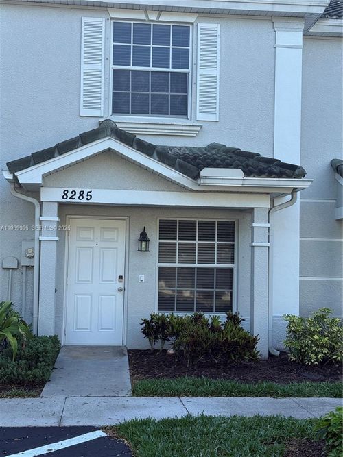 0-8285 Pacific Beach Dr, FORT MYERS, FL, 33966-7974 | Card Image