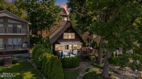 5940 Silver Birch Rd, Ortonville, MI, 48462-9520 | Card Image