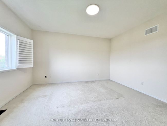 28 Elyse Crt, House attached with 4 bedrooms, 3 bathrooms and 2 parking in Aurora ON | Image 17