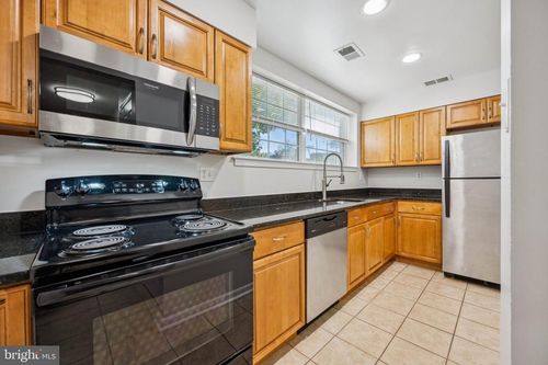 4b-14910 Cherrywood Dr, LAUREL, MD, 20707-5542 | Card Image