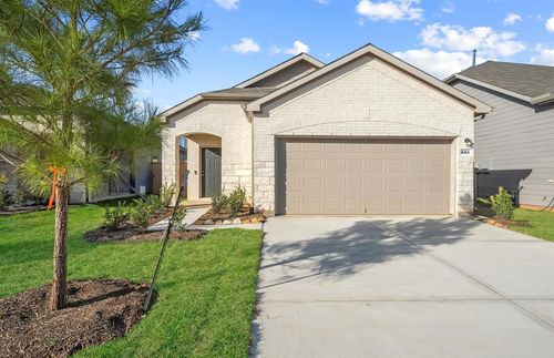 423 Starfly Dr, Willis, TX, 77378 | Card Image